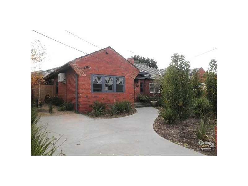 8 Octavius Avenue, Caulfield North VIC 3161