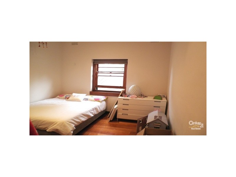 8 Octavius Avenue, Caulfield North VIC 3161