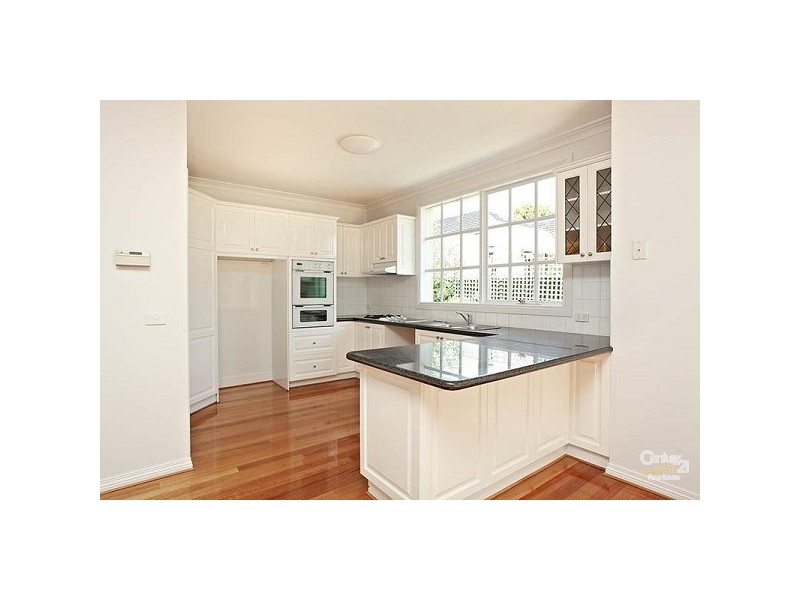 2/206 Orrong Road, Caulfield North VIC 3161