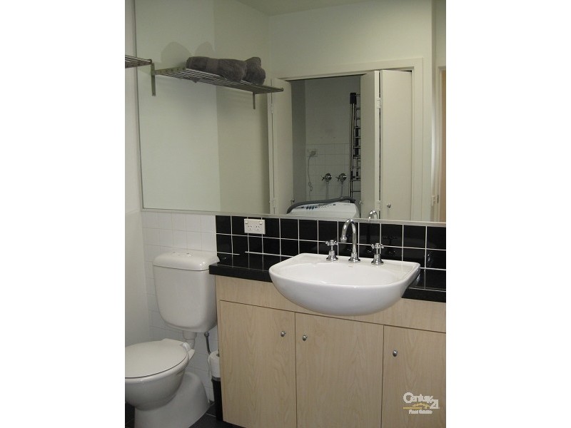 14/41 Marine Parade, St Kilda VIC 3182