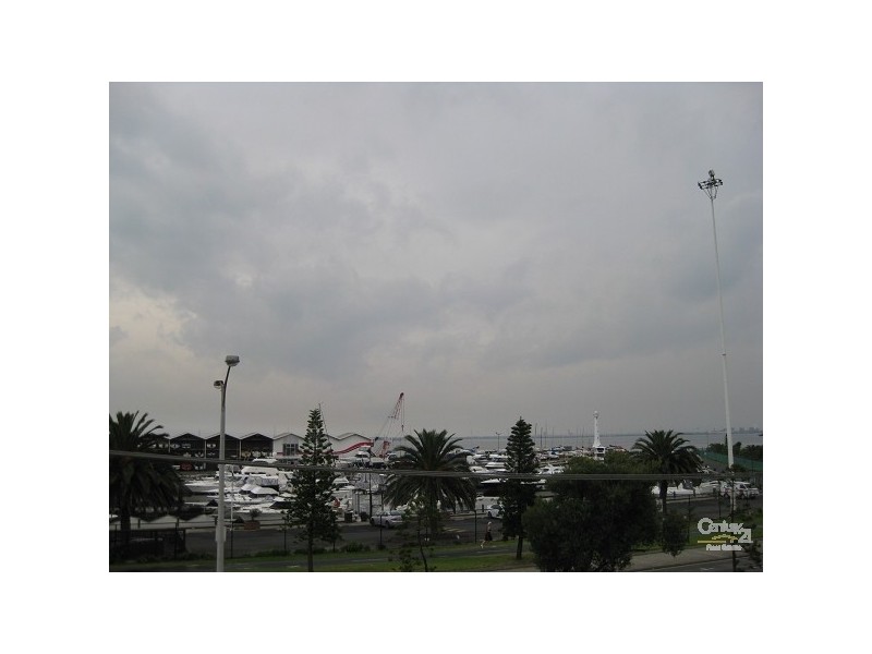 14/41 Marine Parade, St Kilda VIC 3182