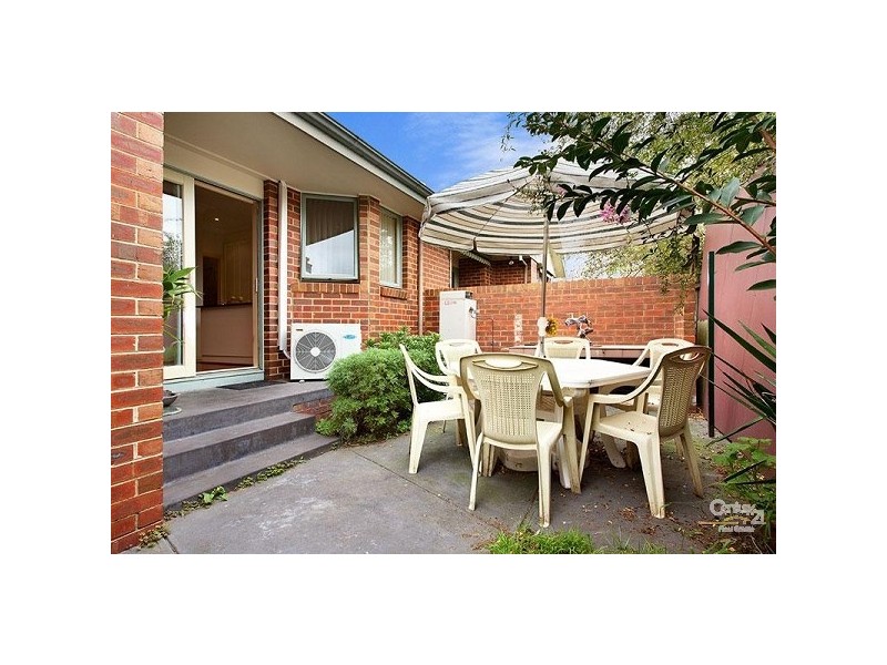 2/2 Wilgra Street, Caulfield VIC 3162