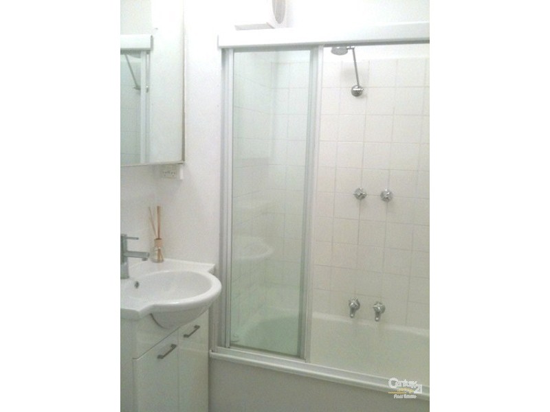 24/350 Beaconsfield Parade, St Kilda West VIC 3182