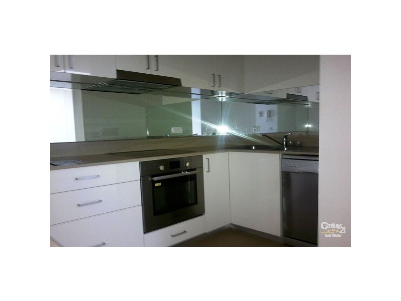 2/30 Woodstock Street, St Kilda East VIC 3183