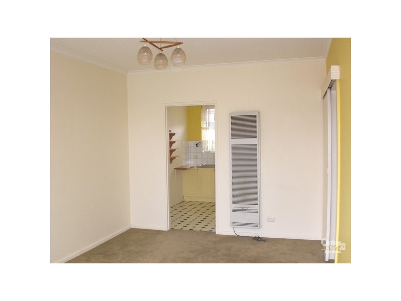 8/15 Rosedale Avenue, Glen Huntly VIC 3163