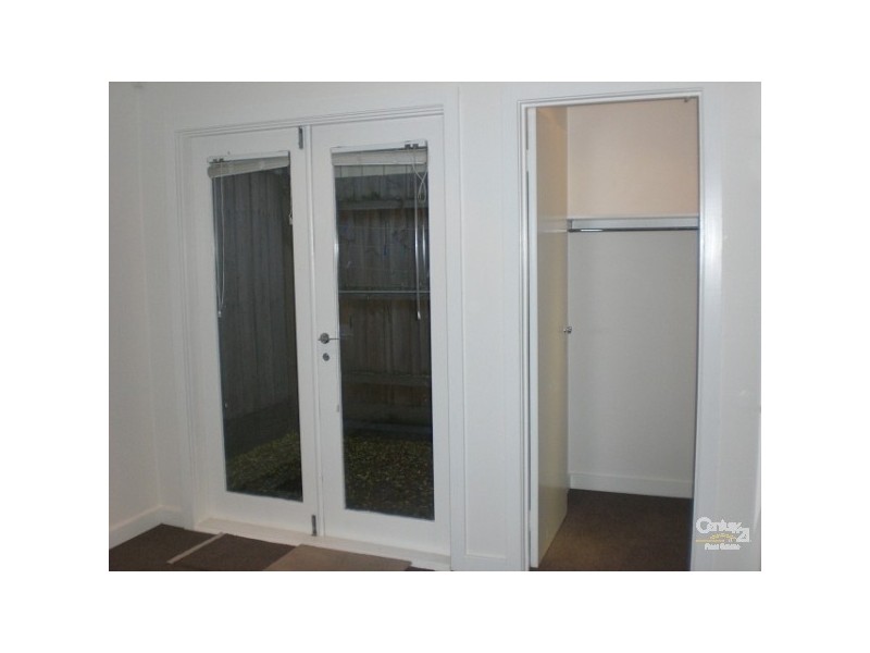 2/87 Westbury Street, St Kilda East VIC 3183