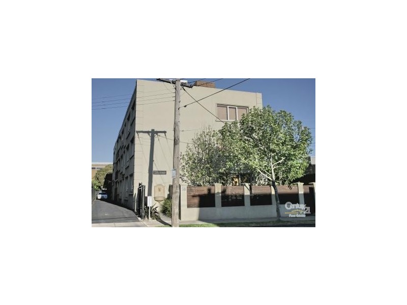 8/58 Barkly Street, St Kilda VIC 3182