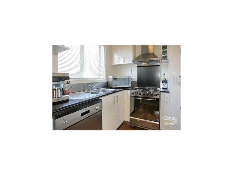 8/58 Barkly Street, St Kilda VIC 3182