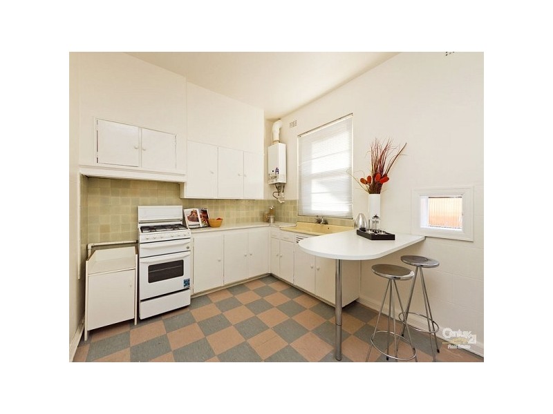 1/2 Hammerdale Avenue, St Kilda East VIC 3183