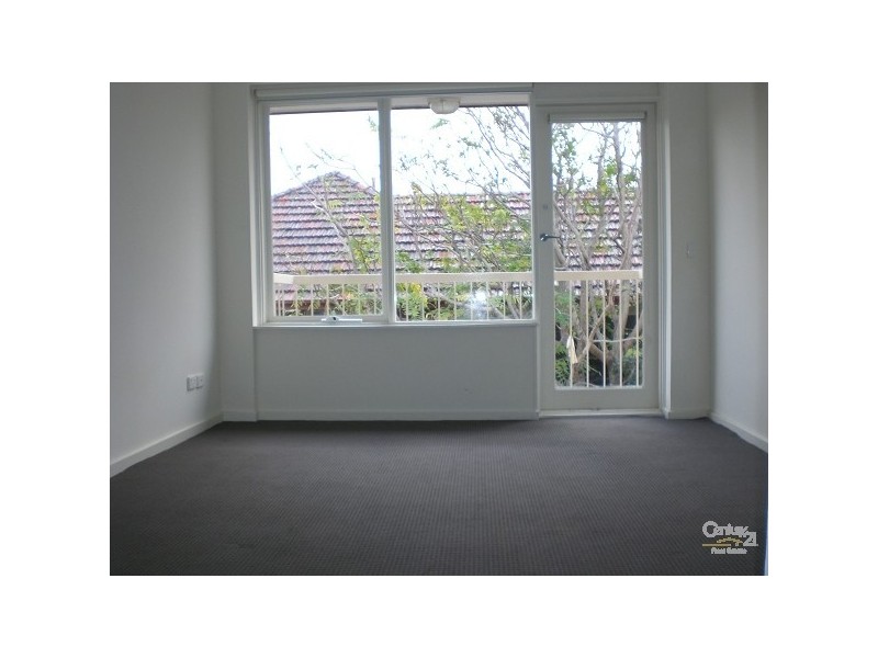 8/70 Westbury Street, St Kilda East VIC 3183