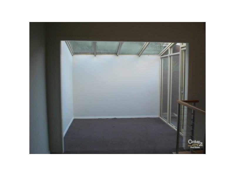 2/87 Westbury Street, St Kilda East VIC 3183