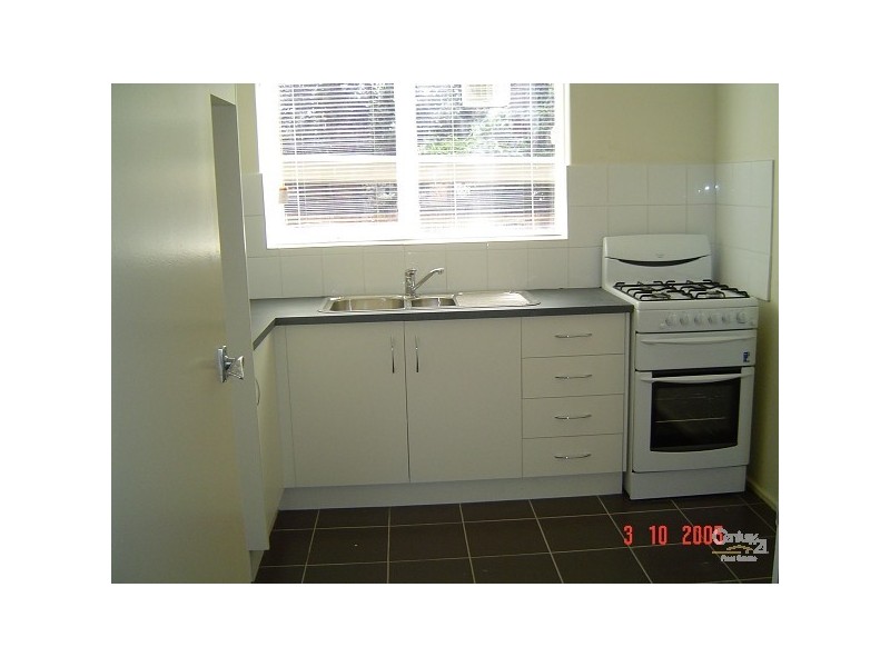 4/11 Crotonhurst Avenue, Caulfield North VIC 3161