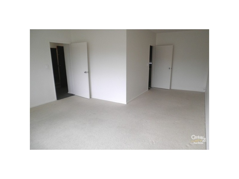 1/16 Lindsay Avenue, Elwood VIC 3184