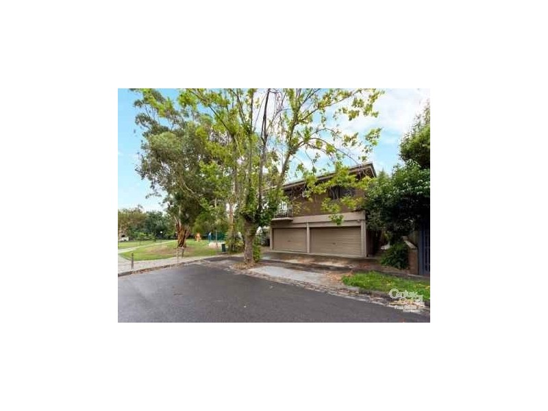 1/16 Lindsay Avenue, Elwood VIC 3184