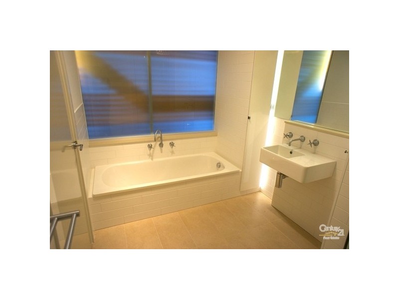 1/1 Martin Street, St Kilda VIC 3182