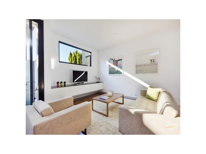 1A Westbury Grove, St Kilda East VIC 3183