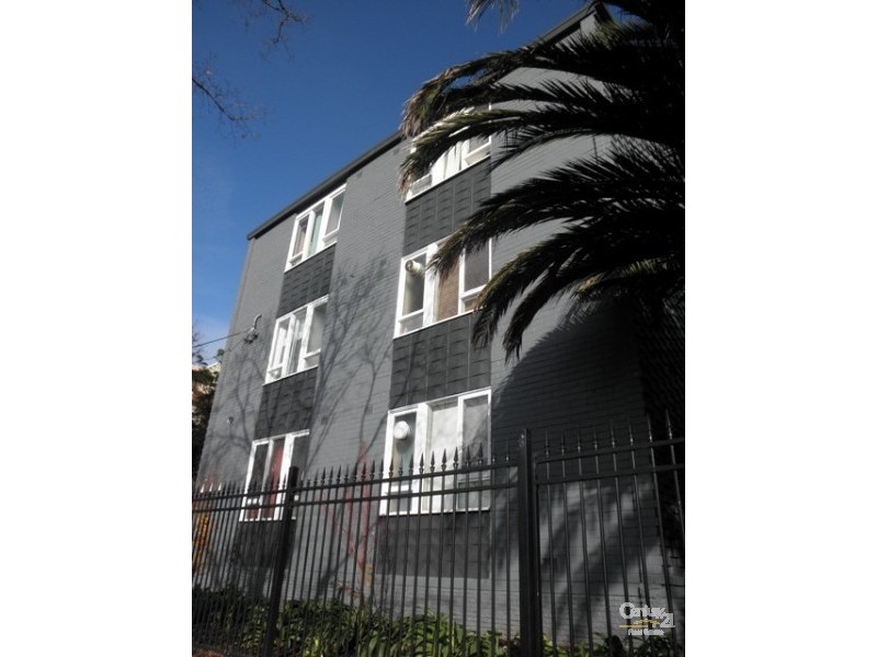 9/25 Brighton Road, St Kilda East VIC 3183
