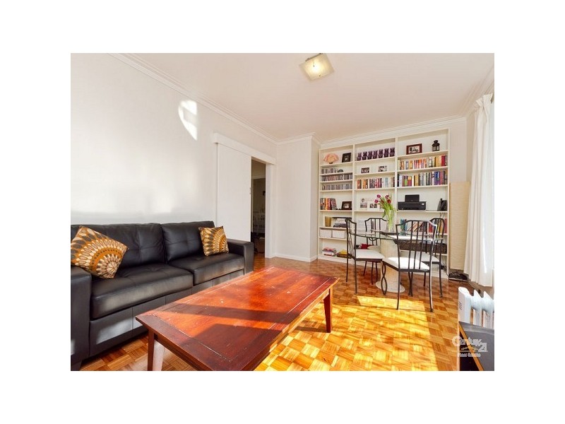 9/52 Hotham Street, St Kilda East VIC 3183