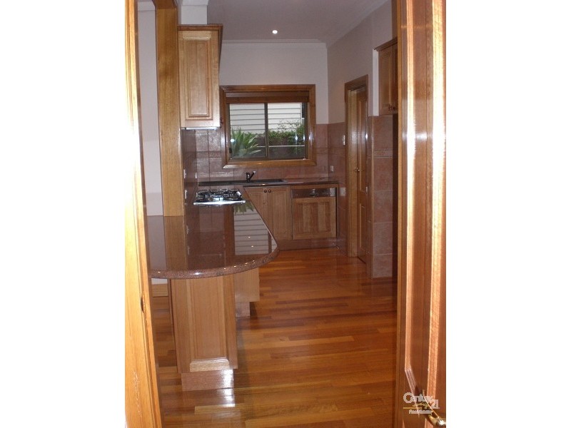 2/15 Bundeera Road, Caulfield South VIC 3162