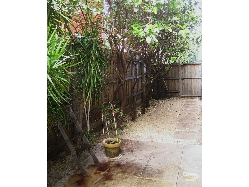 2/3-5 Coleridge Street, Elwood VIC 3184