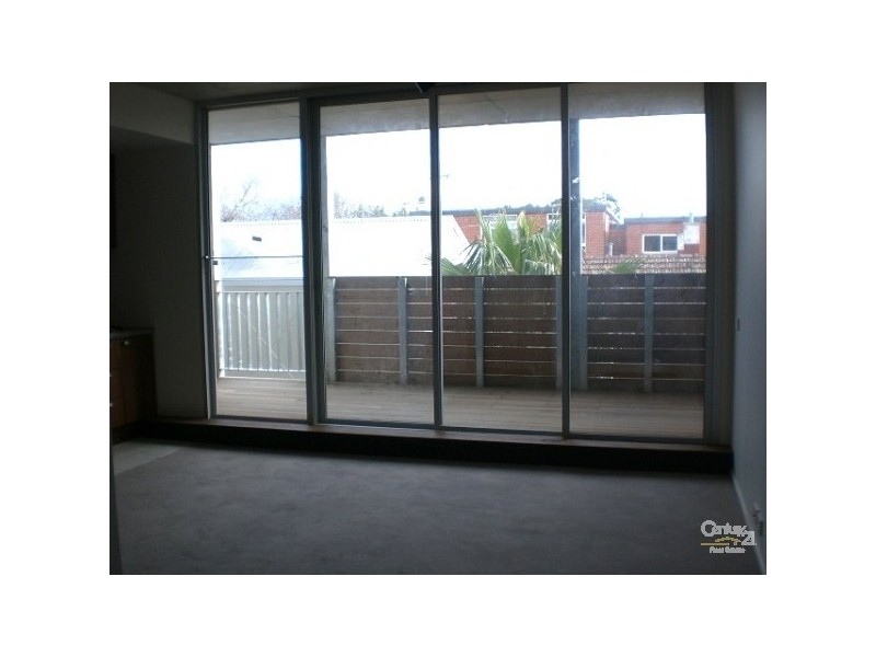 1.02/35 Ormond Road, Elwood VIC 3184