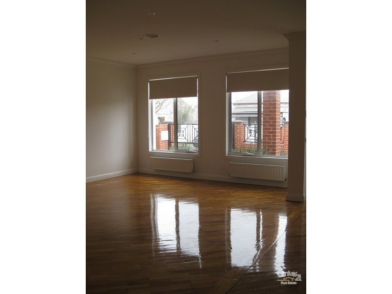 2/10 Main Street, Elsternwick VIC 3185