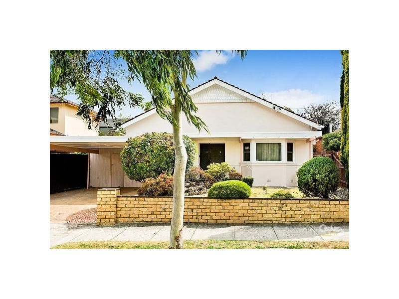 4 Tantram Avenue, St Kilda East VIC 3183