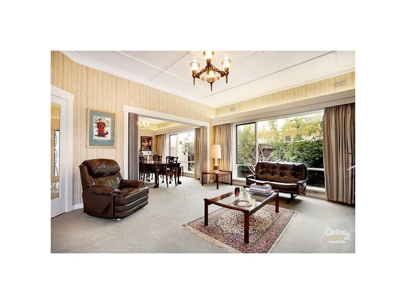 4 Tantram Avenue, St Kilda East VIC 3183