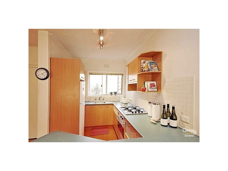 17/6 Westbury Street, St Kilda East VIC 3183
