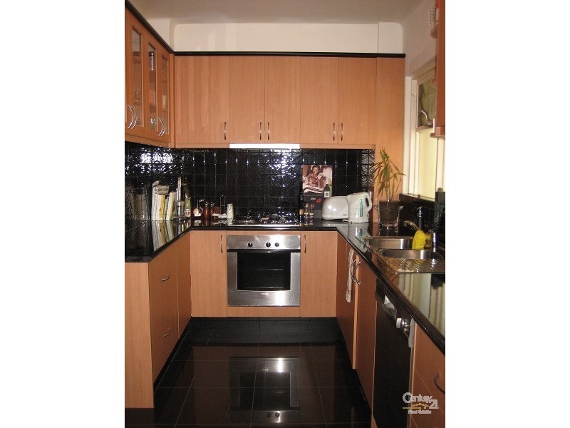 2/53 Balaclava Road, St Kilda East VIC 3183