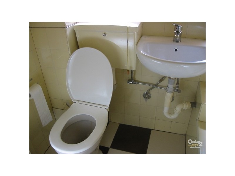 2/53 Balaclava Road, St Kilda East VIC 3183