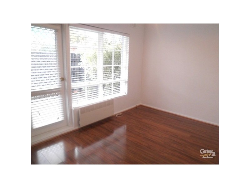 2/27 Sycamore Grove, St Kilda East VIC 3183