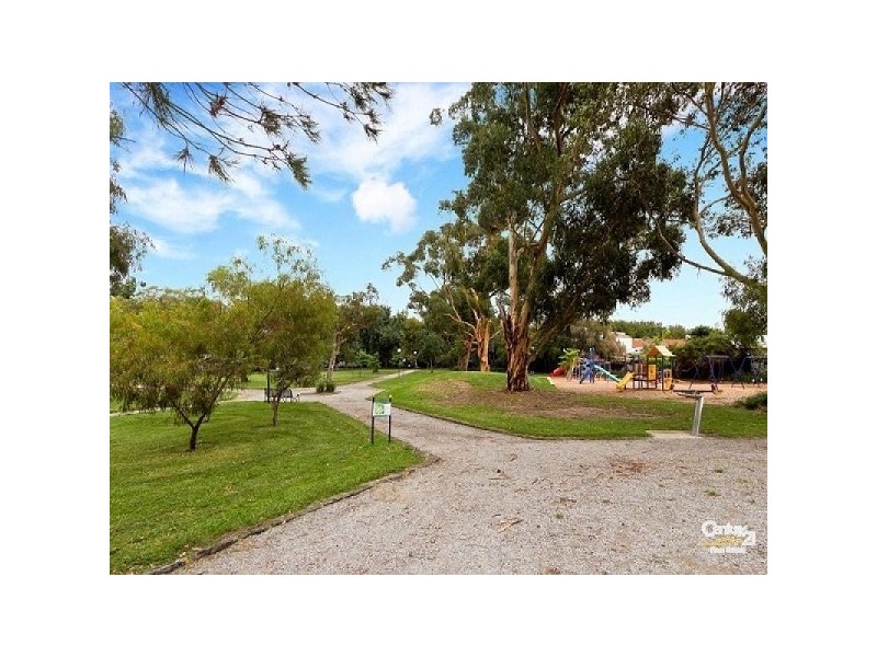 1/16 Linsdey Avenue, Elwood VIC 3184