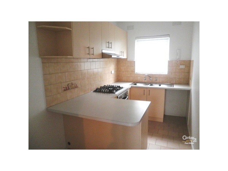 2/27 Sycamore Grove, St Kilda East VIC 3183