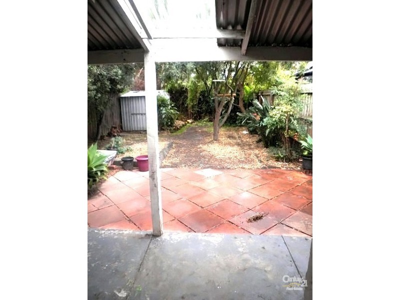 16 Hawsleigh Avenue, St Kilda East VIC 3183