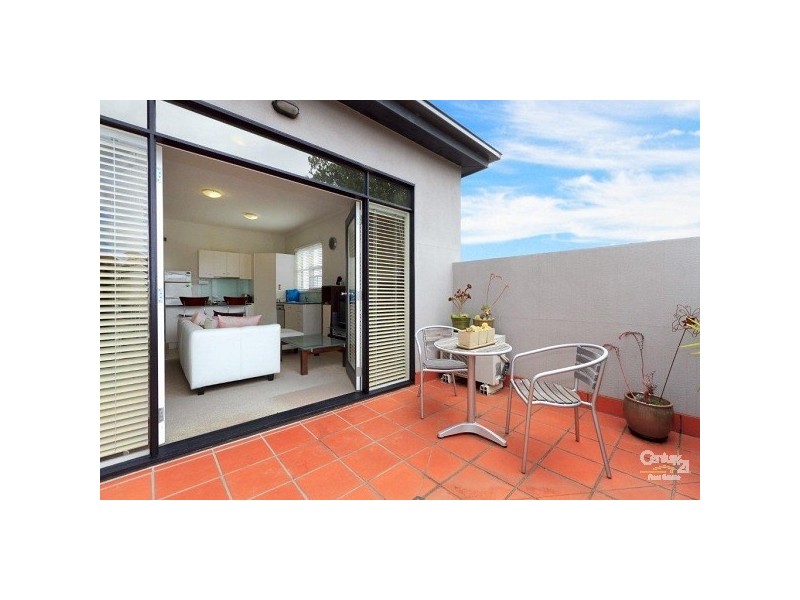 3/24 The Avenue, St Kilda East VIC 3183