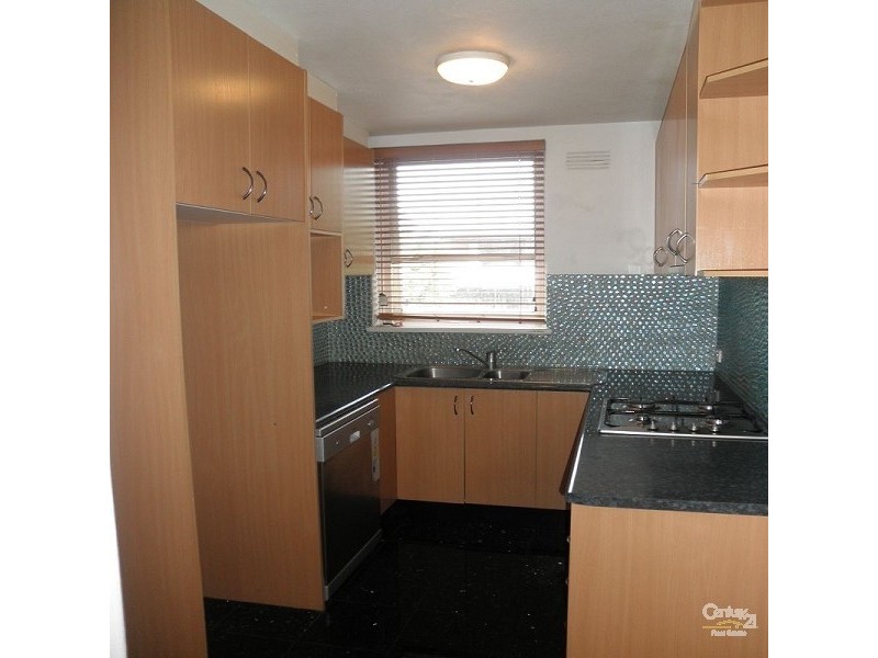 15/23 Robe Street, St Kilda VIC 3182