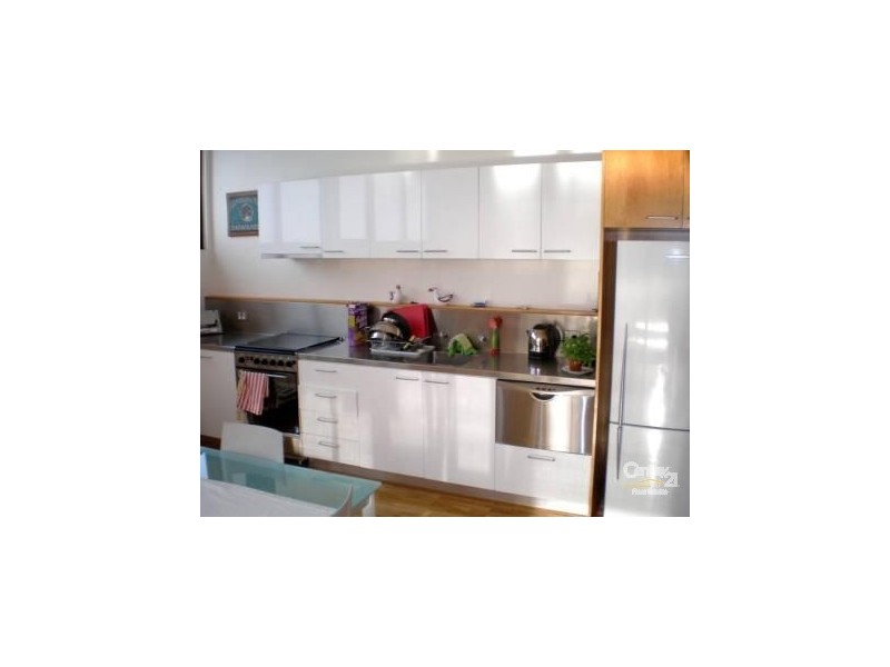 7/63 Ormond Esplanade, Elwood VIC 3184