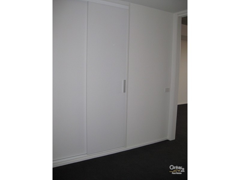 106/35 Ormond Road, Elwood VIC 3184