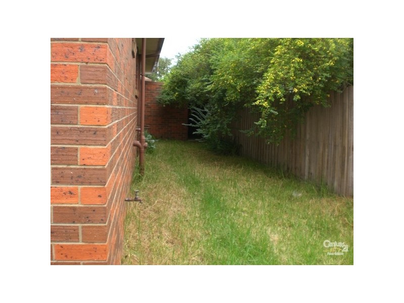 2/37 Carlyon Street, Ormond VIC 3204