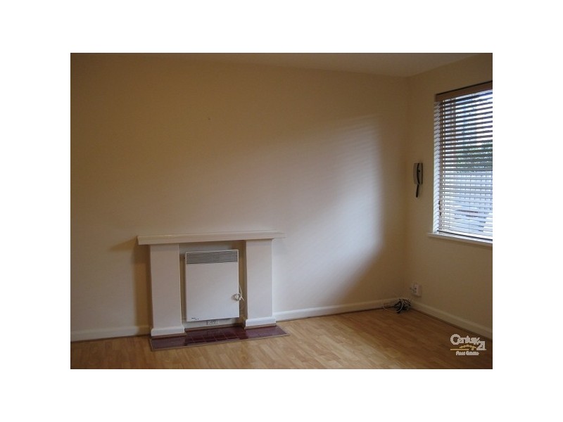 2/58 Hotham Street, St Kilda East VIC 3183