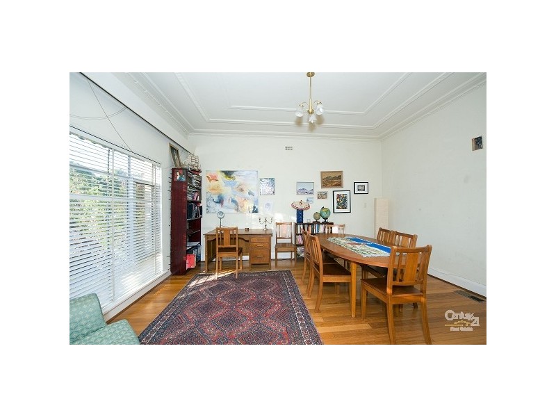 8 Albion Street, St Kilda East VIC 3183