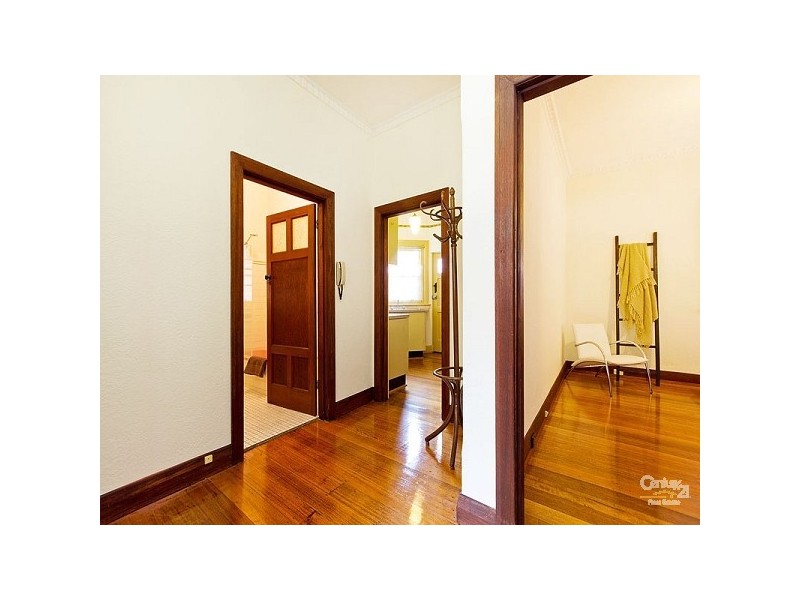 1/1A Dickens Street, Elwood VIC 3184