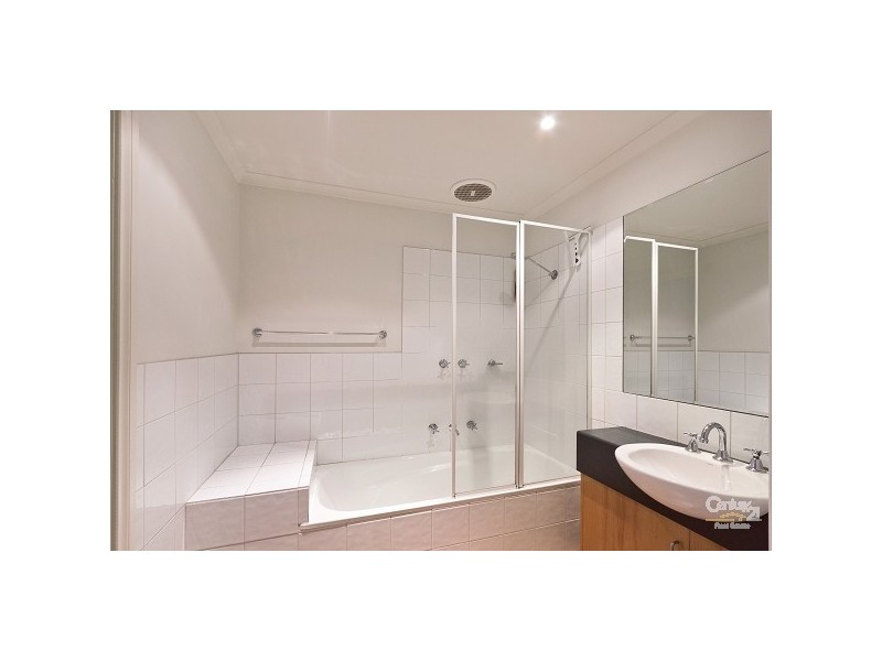 10A The Avenue, St Kilda East VIC 3183