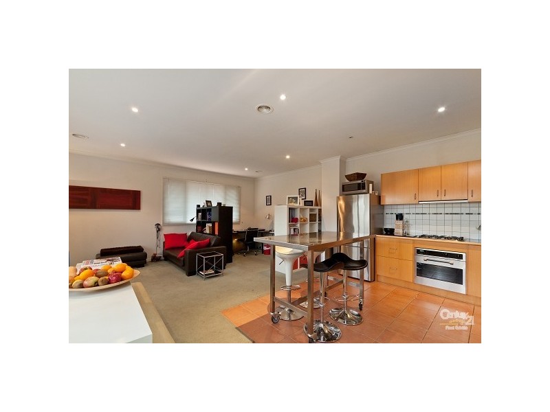 10A The Avenue, St Kilda East VIC 3183