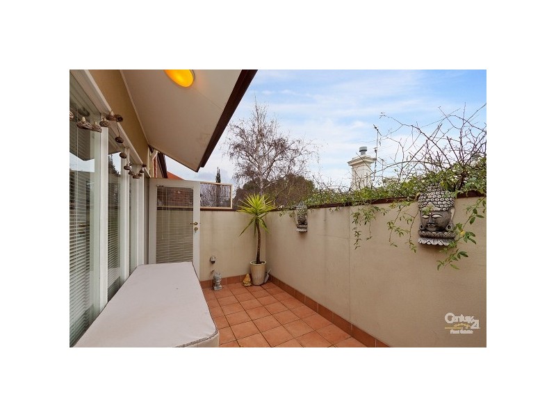 10A The Avenue, St Kilda East VIC 3183