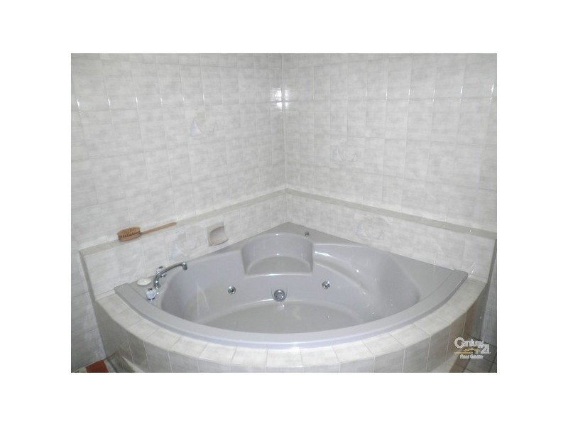 28 Meadow Street, St Kilda East VIC 3183