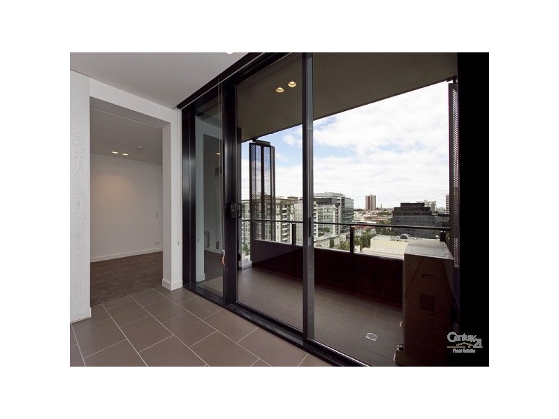 1007/22 Dorcas Street, South Melbourne VIC 3205