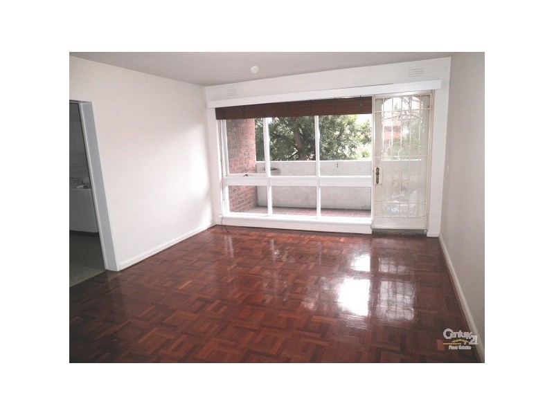 1/26 Hughenden Road, St Kilda East VIC 3183