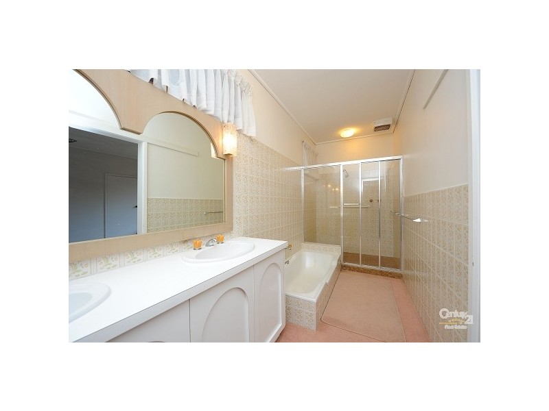 15 Kelburn Street, Caulfield North VIC 3161